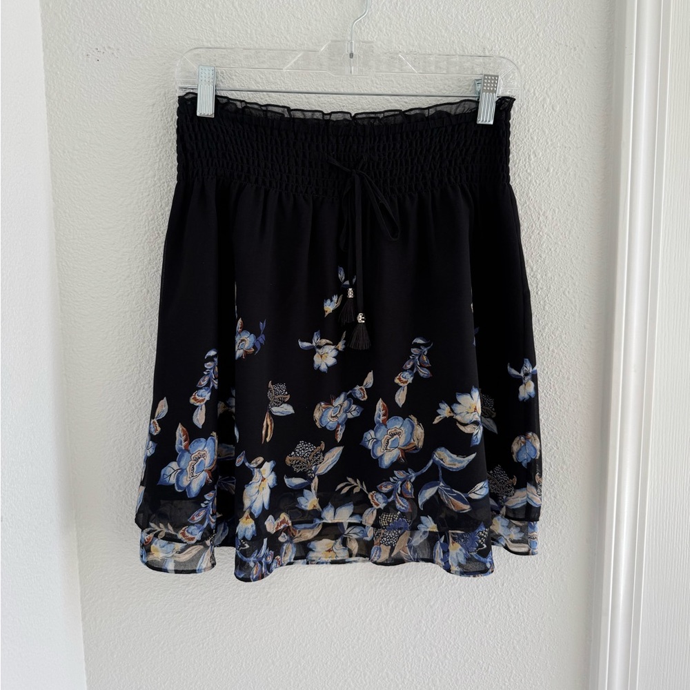 EUC WHBM Dark Floral Soft Mini Skirt